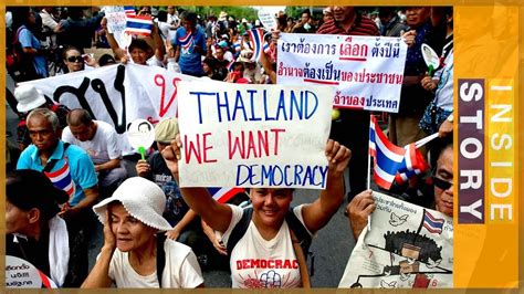  「Liberal Democracy in Thailand: Between the Past and the Future」: 現代のタイを映す、混沌とした民主主義の肖像画